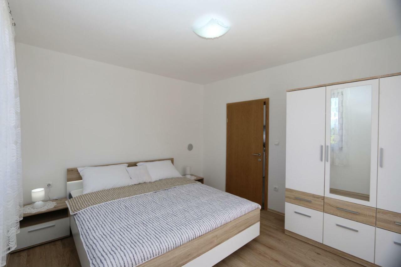 שילו Apartments Mihalic מראה חיצוני תמונה